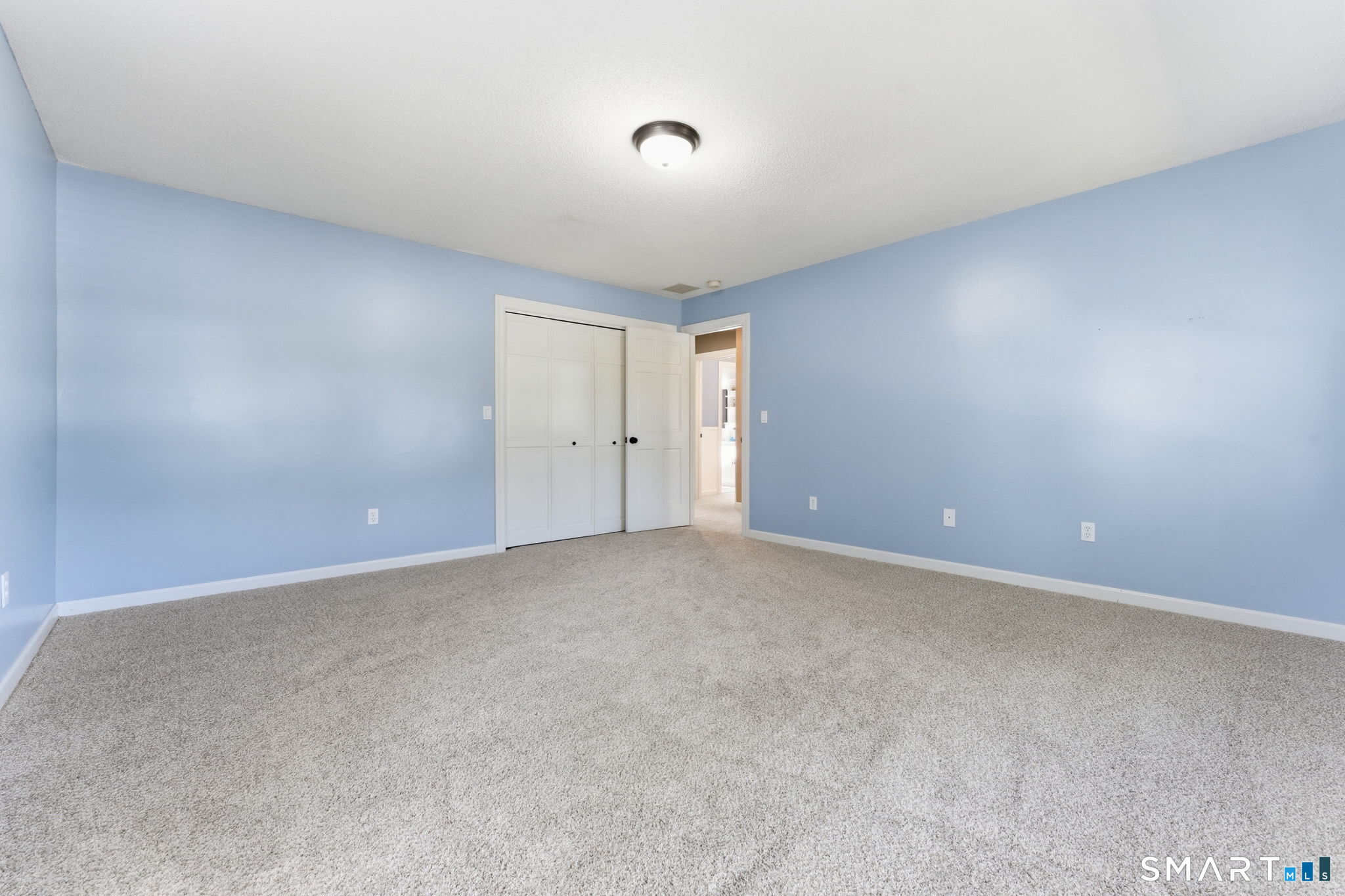 447 Hart Street Bristol, CT 06010 - Photo 30 of 40
