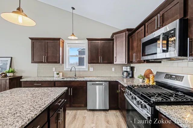 $624,900 | 11560 84th Avenue, Allendale, MI 49401