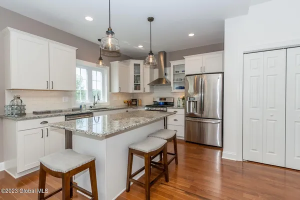 $627,750 | 77 Lakepointe Way, Saratoga Springs, NY 12866