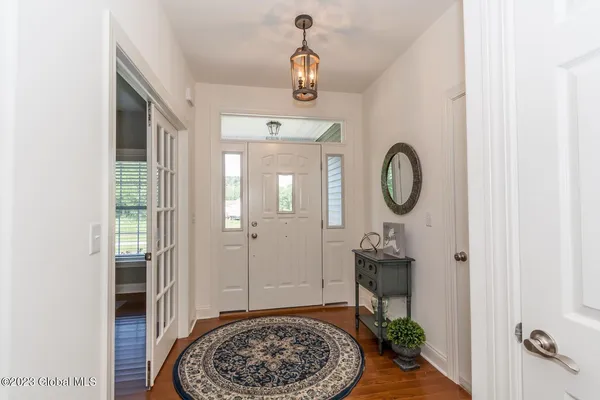 $627,750 | 77 Lakepointe Way, Saratoga Springs, NY 12866