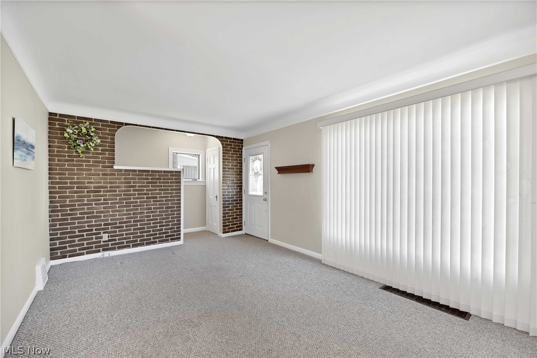 13108 Grannis Road Cleveland, OH 44125 - Photo 13 of 35 Gallery Image 13