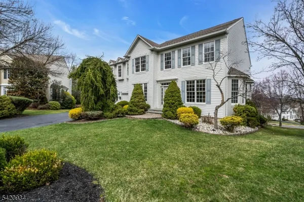 $1,499,000 | 17 Bedford Drive, Bernards, NJ 07920