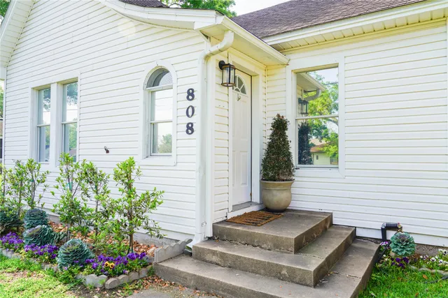 $179,000 | 808 Heights Avenue, El Campo, TX 77437