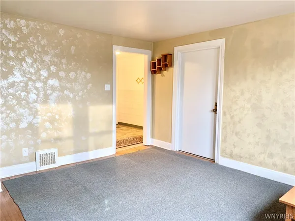 $1,100 | 657 Englewood Avenue, Unit 2, Tonawanda, NY 14223