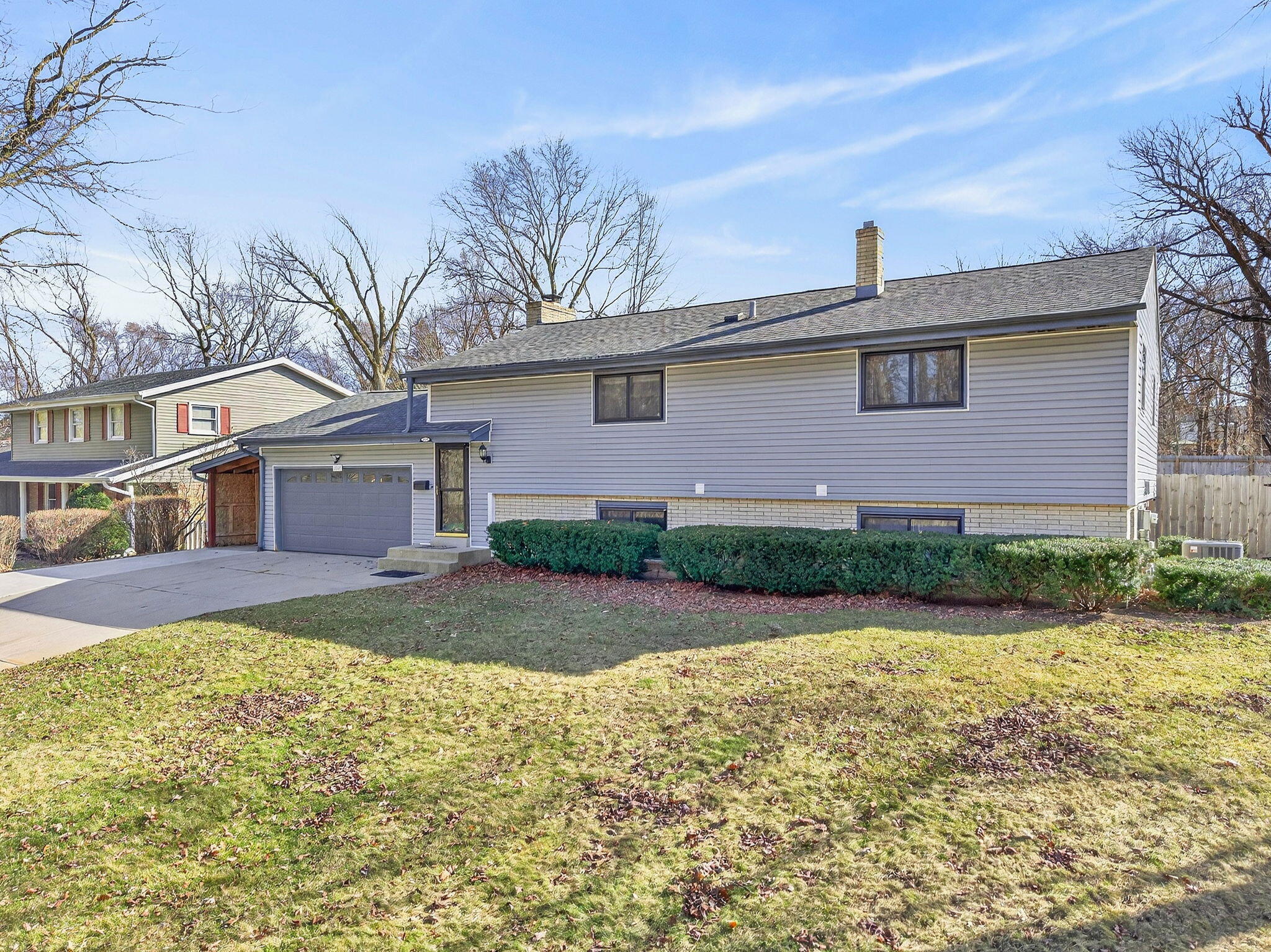1819 West Mallory Avenue Milwaukee, WI 53221 - Photo 4 of 45 3-web-or-mls-DJI_20260308153235_0643_D