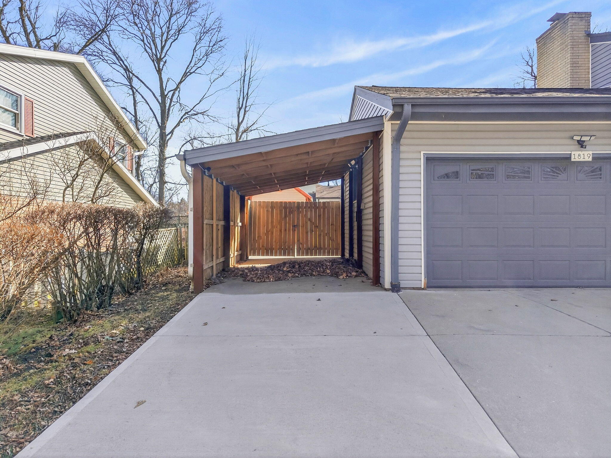 1819 West Mallory Avenue Milwaukee, WI 53221 - Photo 5 of 45 5-web-or-mls-DJI_20260308153202_0633_D