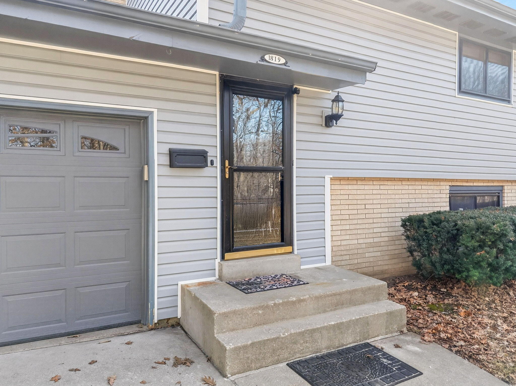 1819 West Mallory Avenue Milwaukee, WI 53221 - Photo 6 of 45 6-web-or-mls-DJI_20260308154041_0708_D-E
