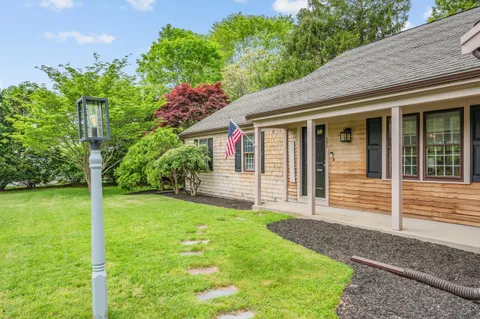 $899,000 | 290 Riverview Lane, Centerville, MA 02632