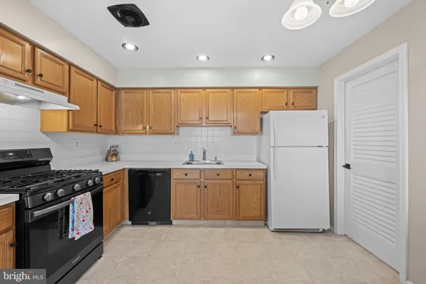 $365,000 | 344 Bluestone Court, Collegeville, PA 19426