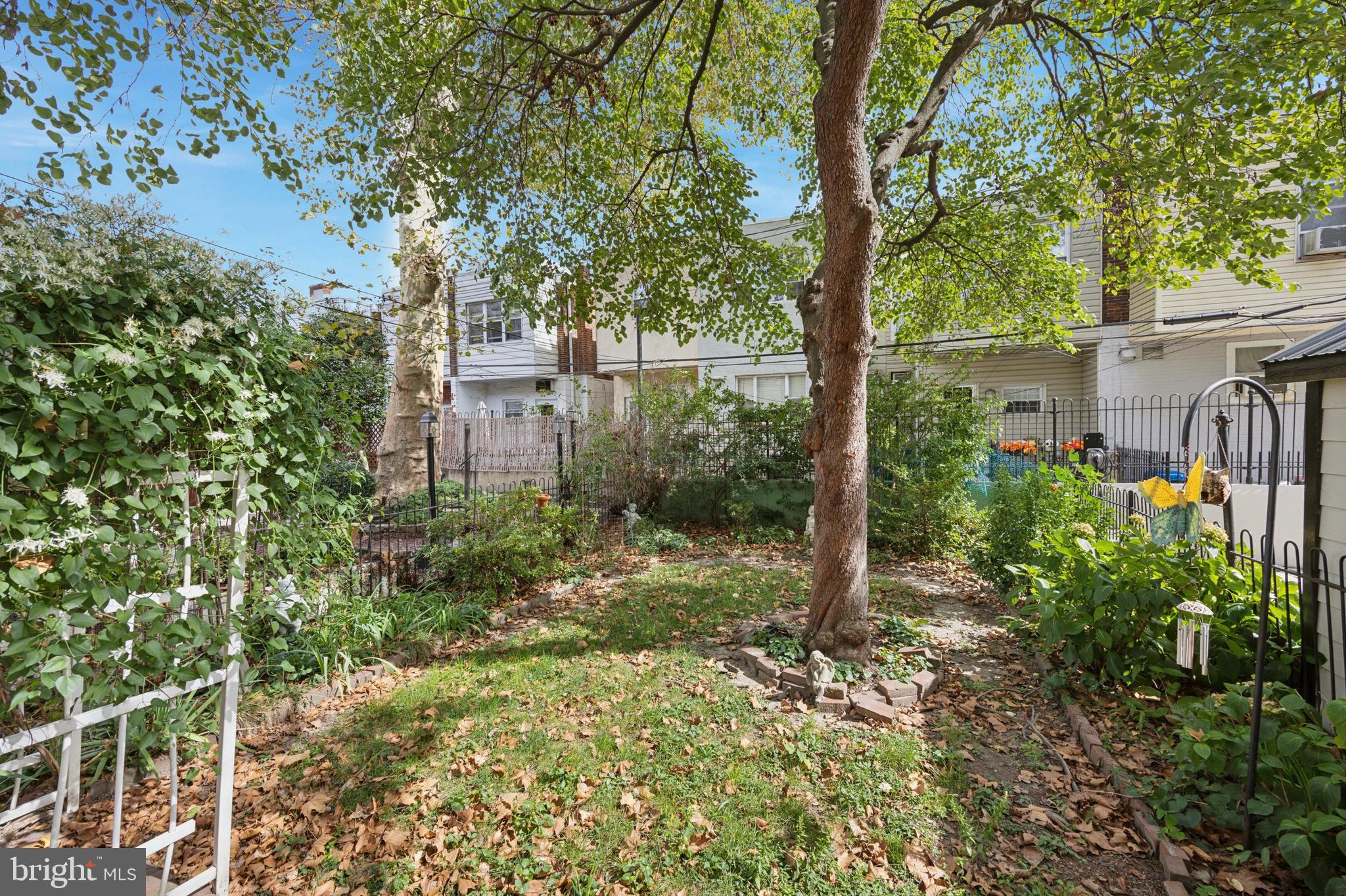 2433 South 21st Street Philadelphia, PA 19145 - Photo 9 of 15