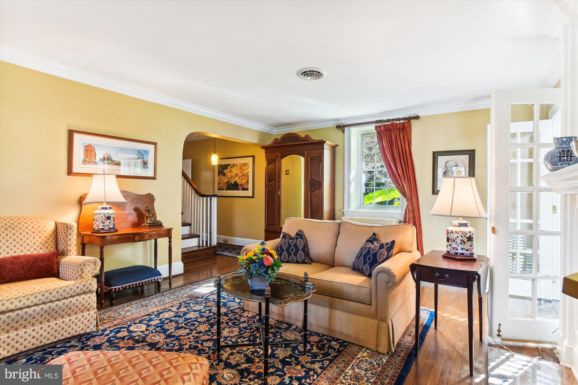 703 Stoneleigh Road Baltimore, MD 21212 - Photo 17 of 60 Living Room