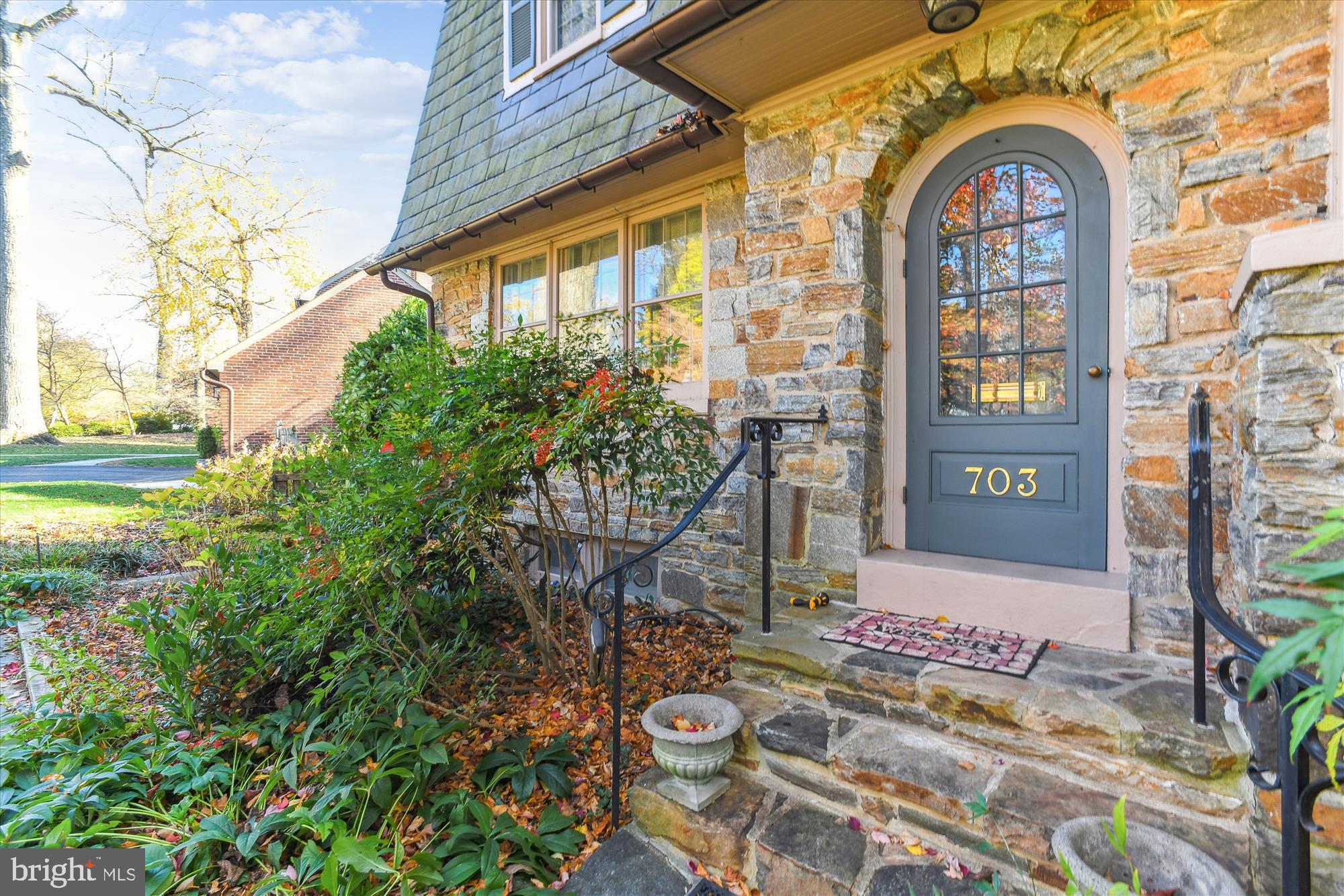 703 Stoneleigh Road Baltimore, MD 21212 - Photo 8 of 60 Porch
