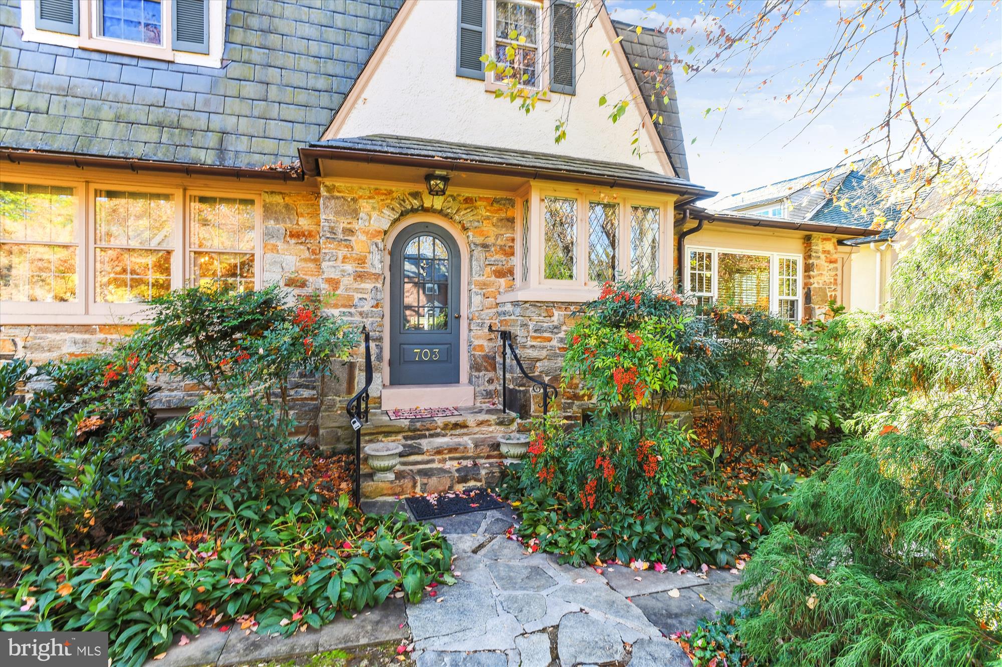 703 Stoneleigh Road Baltimore, MD 21212 - Photo 9 of 60 Walk