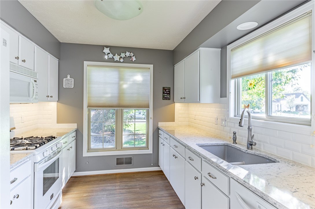 177 Cranbrook Terrace Webster, NY 14580 - Photo 14 of 43