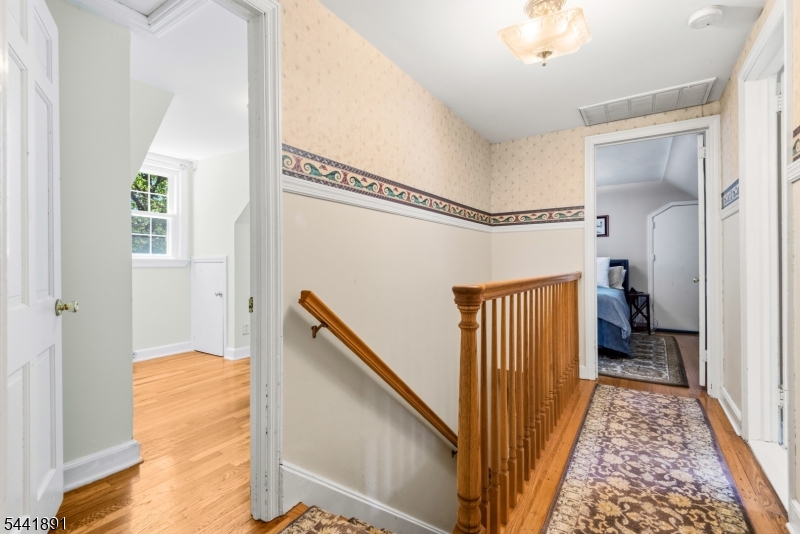 240 Summit Road Mountainside, NJ 07092 - Photo 13 of 33