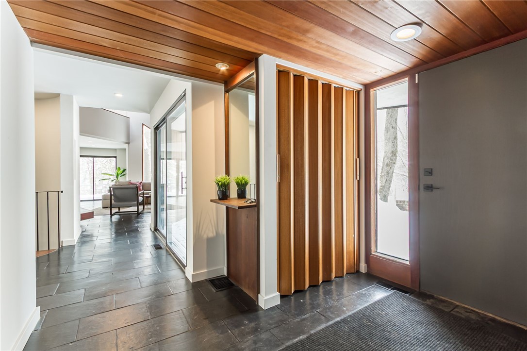 103 Harvest Road Perinton, NY 14450 - Photo 4 of 47