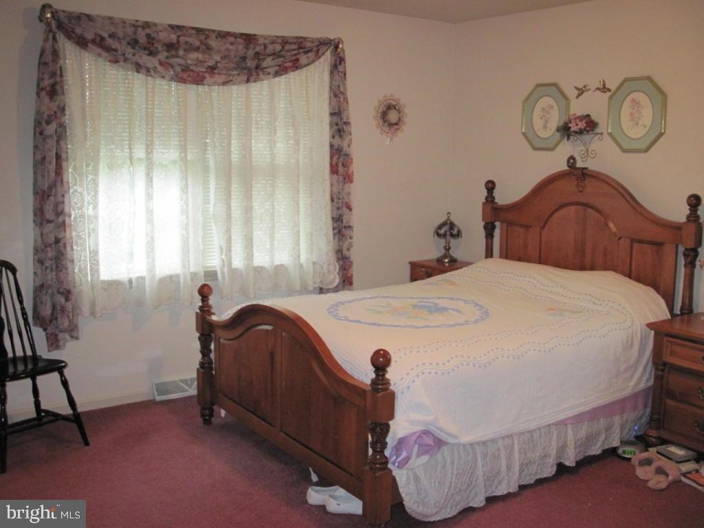 250 Reifsnyder Road Lititz, PA 17543 - Photo 13 of 41