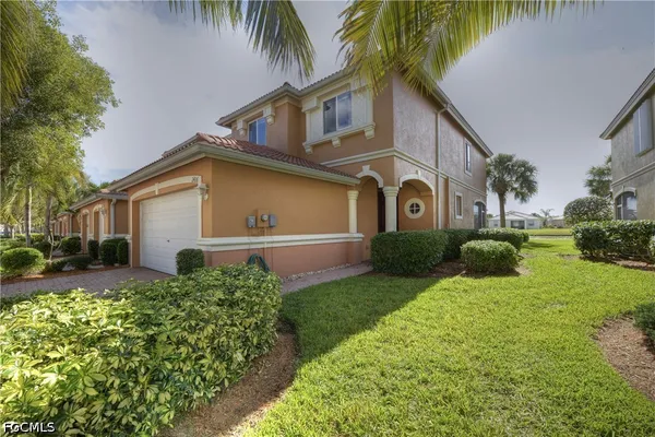 $1,500 | 2426 Laurentina Lane, Cape Coral, FL 33909