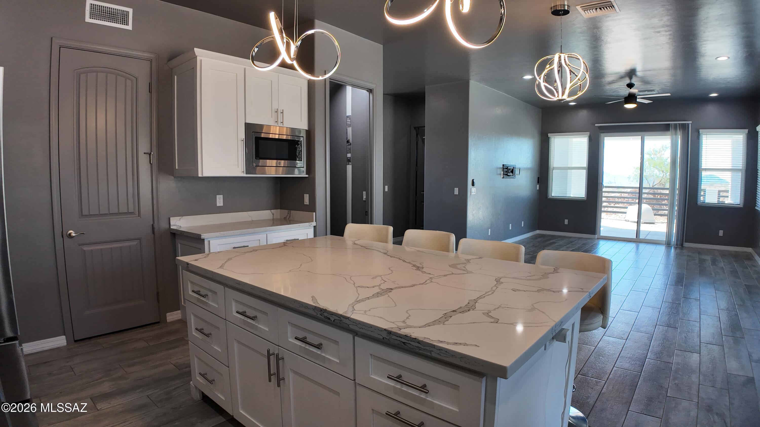 339 Circulo Chica Rio Rico, AZ 85648 - Photo 5 of 42 339 circulo chica 53 kitchen