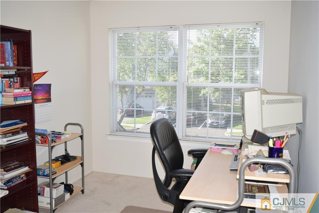 406 Draco Road Piscataway, NJ 08854 - Photo 9 of 12 Gallery Image 9