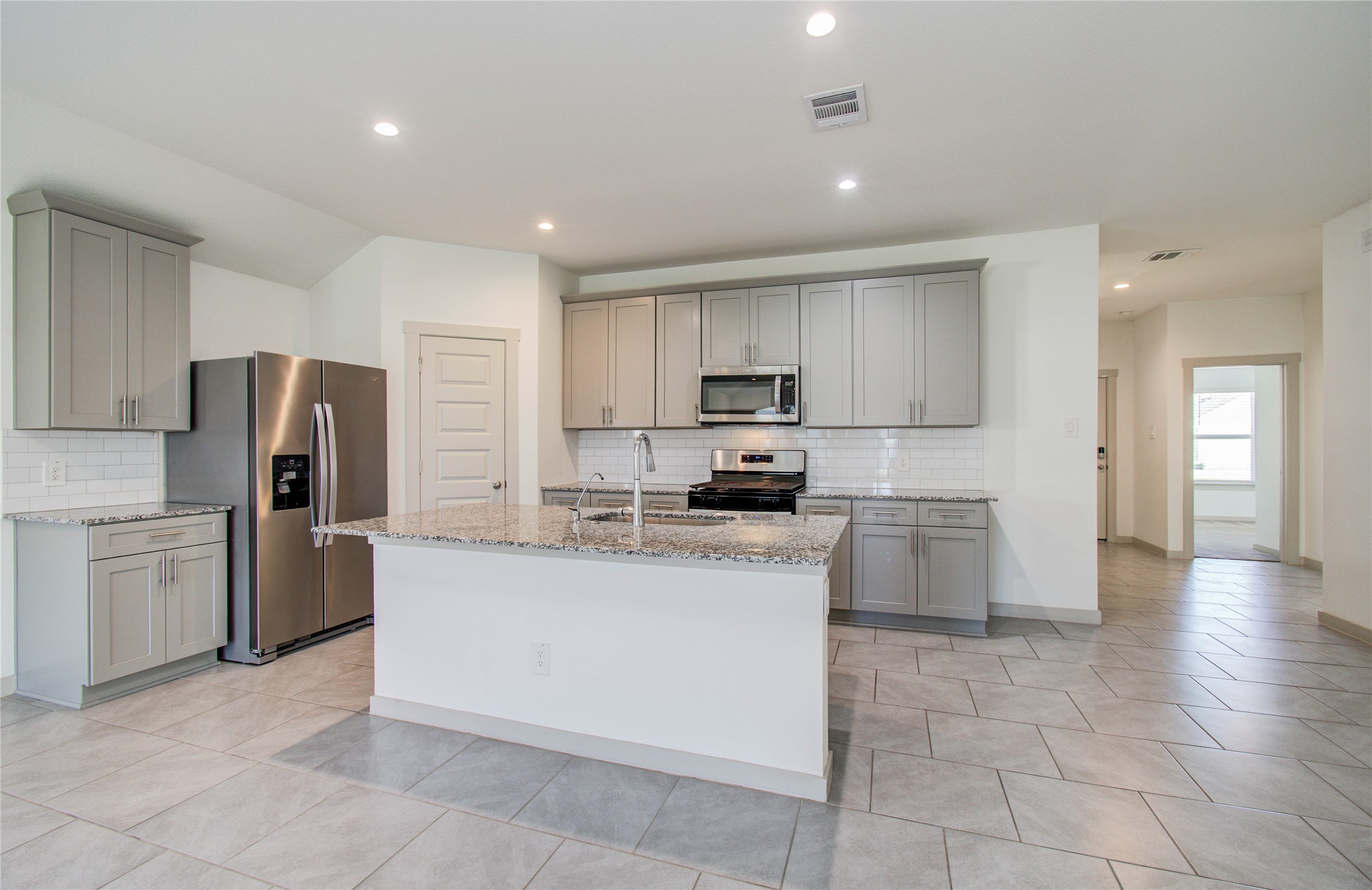 4930 Natchez Trace Fresno, TX 77545 - Photo 16 of 35