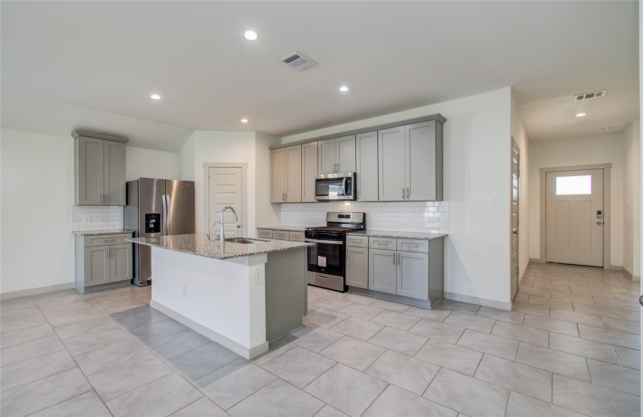 4930 Natchez Trace Fresno, TX 77545 - Photo 10 of 35