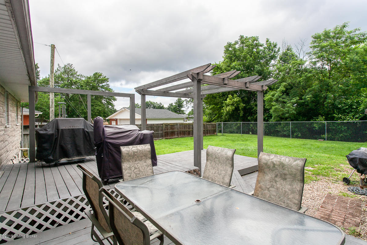 6331 Hunters Grove Road Louisville, KY 40216 - Photo 30 of 41 6331 Hunters Grove Rd-32