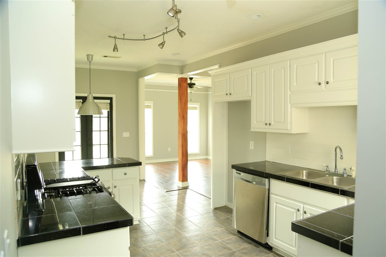 239 North Ridge Drive Madison, MS 39110 - Photo 6 of 29 Photo 6
