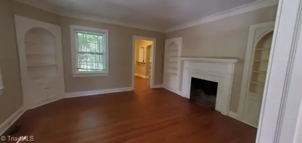 $1,325 | 932 Carr Street, Greensboro, NC 27403
