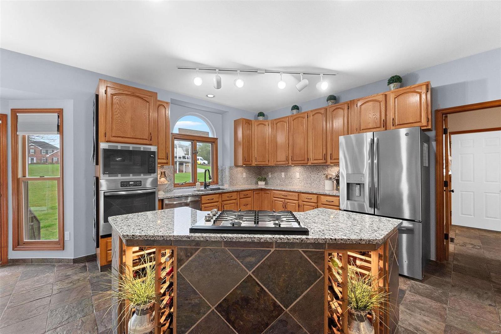 12 Clonmel Close Weldon Spring, MO 63304 - Photo 6 of 48 Gallery Image 6