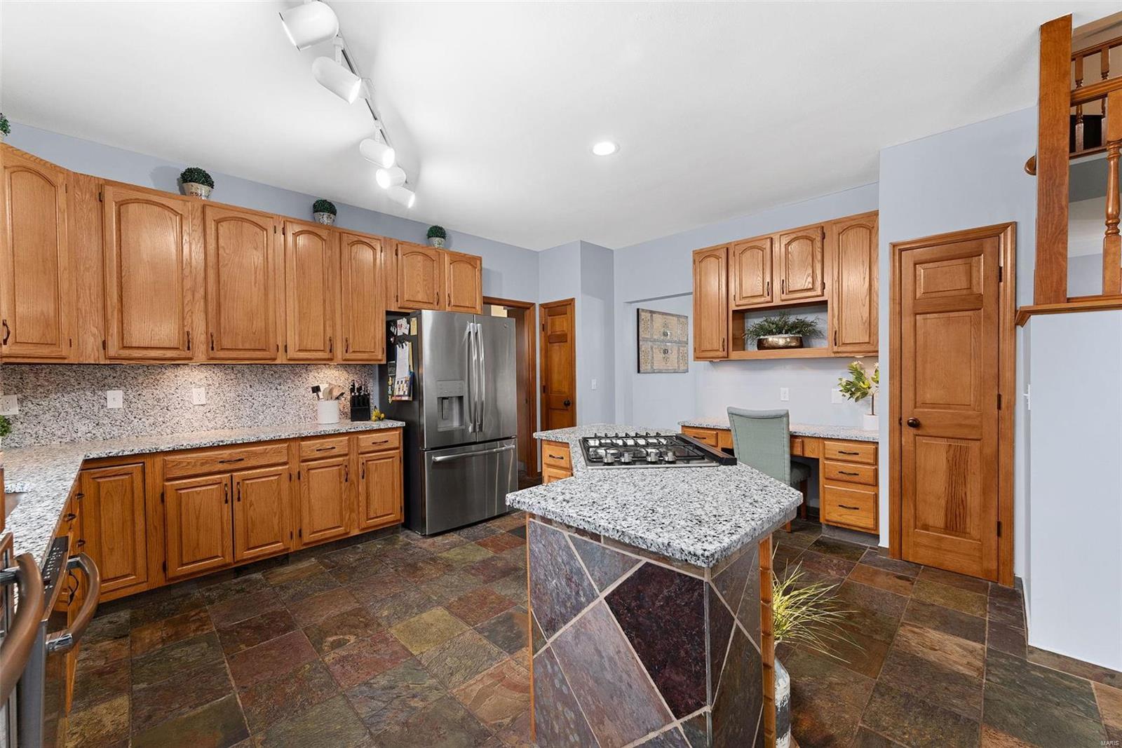 12 Clonmel Close Weldon Spring, MO 63304 - Photo 8 of 48 Gallery Image 8