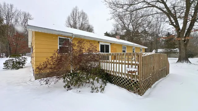 $169,900 | 5386 Reveille Road, Fennville, MI 49408