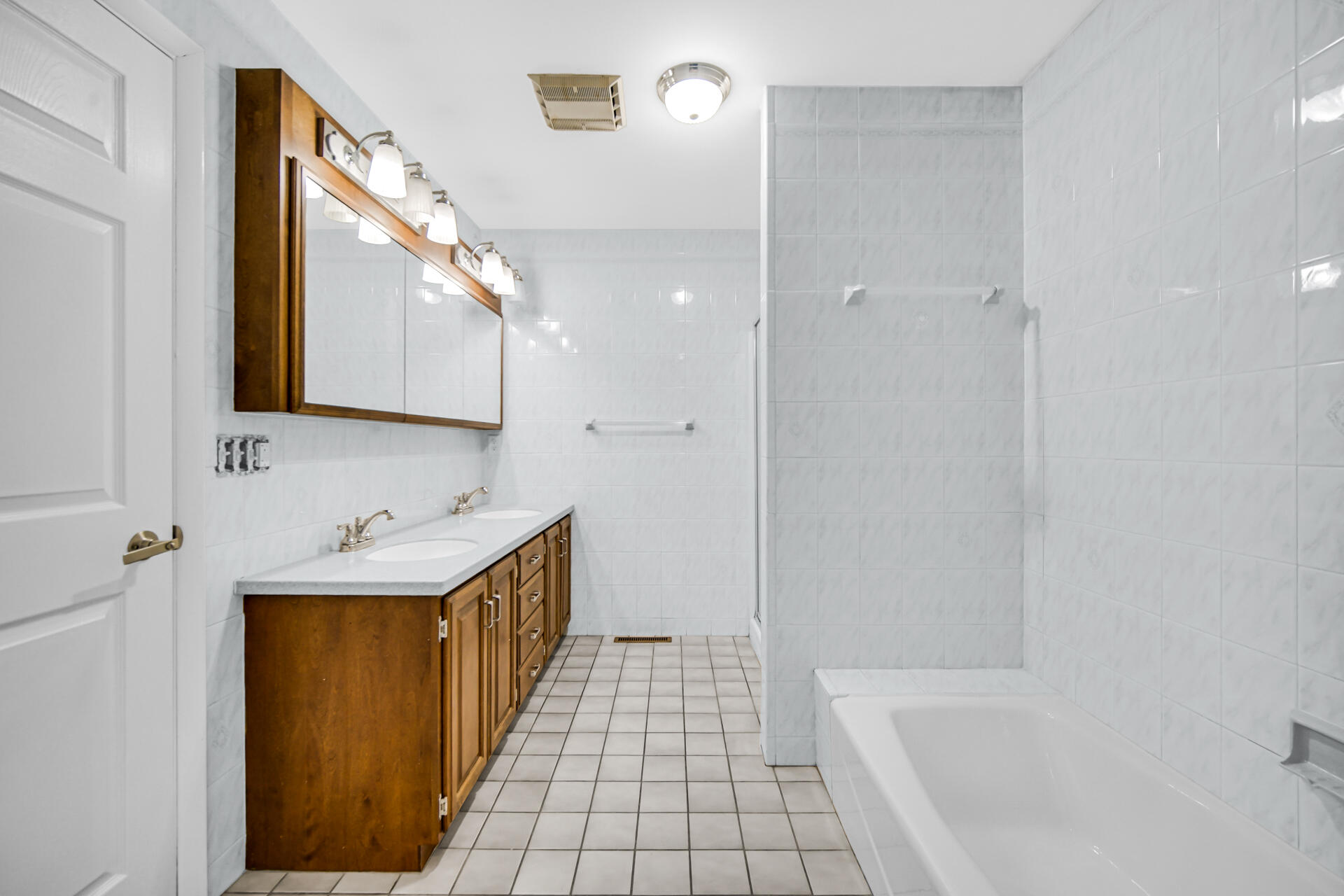 212 Timrick Drive Munster, IN 46321 - Photo 32 of 46 1920x1280