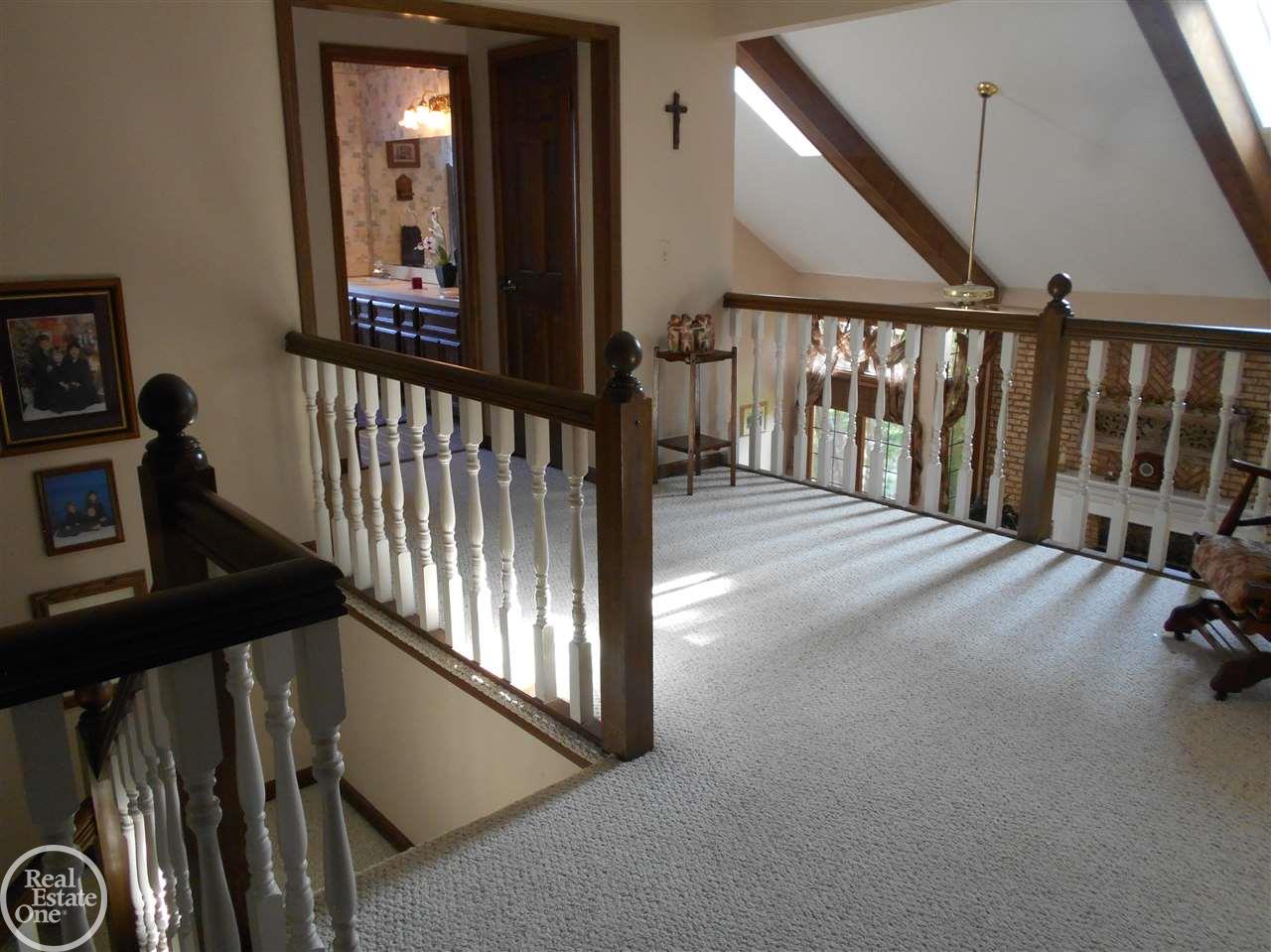 736 Stanford Circle Rochester Hills, MI 48309 - Photo 33 of 41