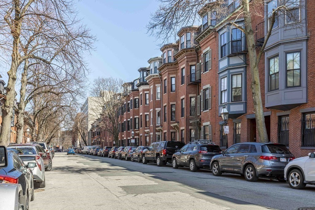 54 Appleton Street, Unit 1 Boston, MA 02116 - Photo 25 of 28 a building view