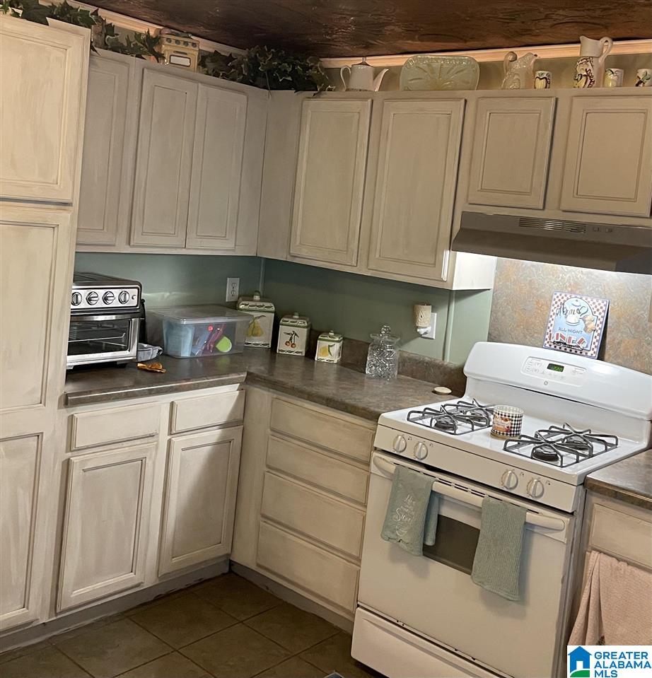 127 County Road 14 Fruithurst, AL 36262 - Photo 10 of 22