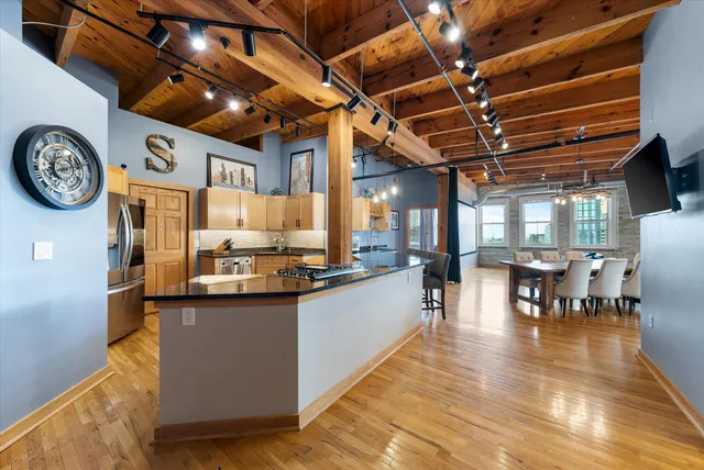 $650,000 | 413 North 2nd Street, Unit 620, Milwaukee, WI 53203