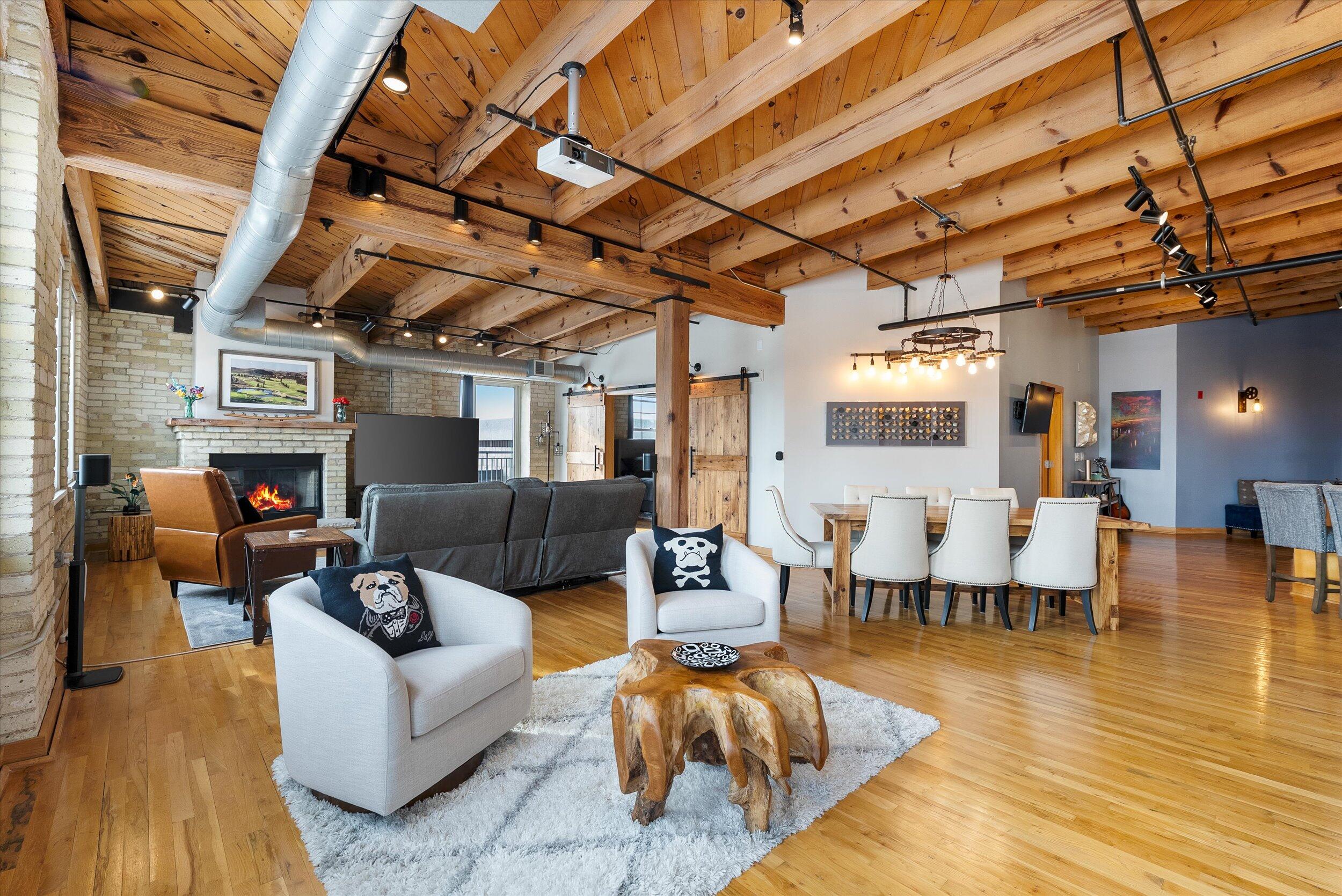 413 North 2nd Street, Unit 620 Milwaukee, WI 53203 - Photo 17 of 55 Sitting Area