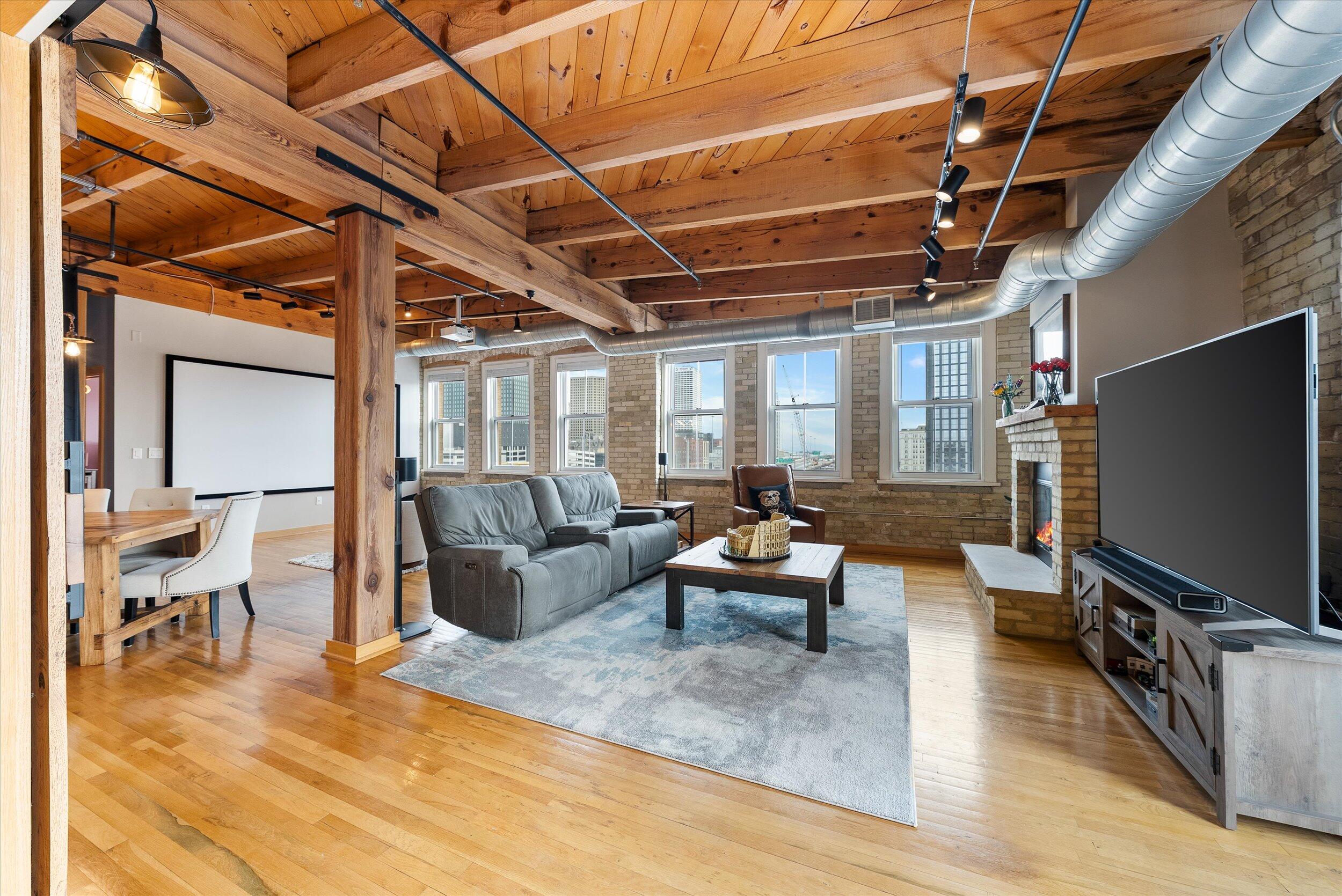 413 North 2nd Street, Unit 620 Milwaukee, WI 53203 - Photo 19 of 55 Living Area