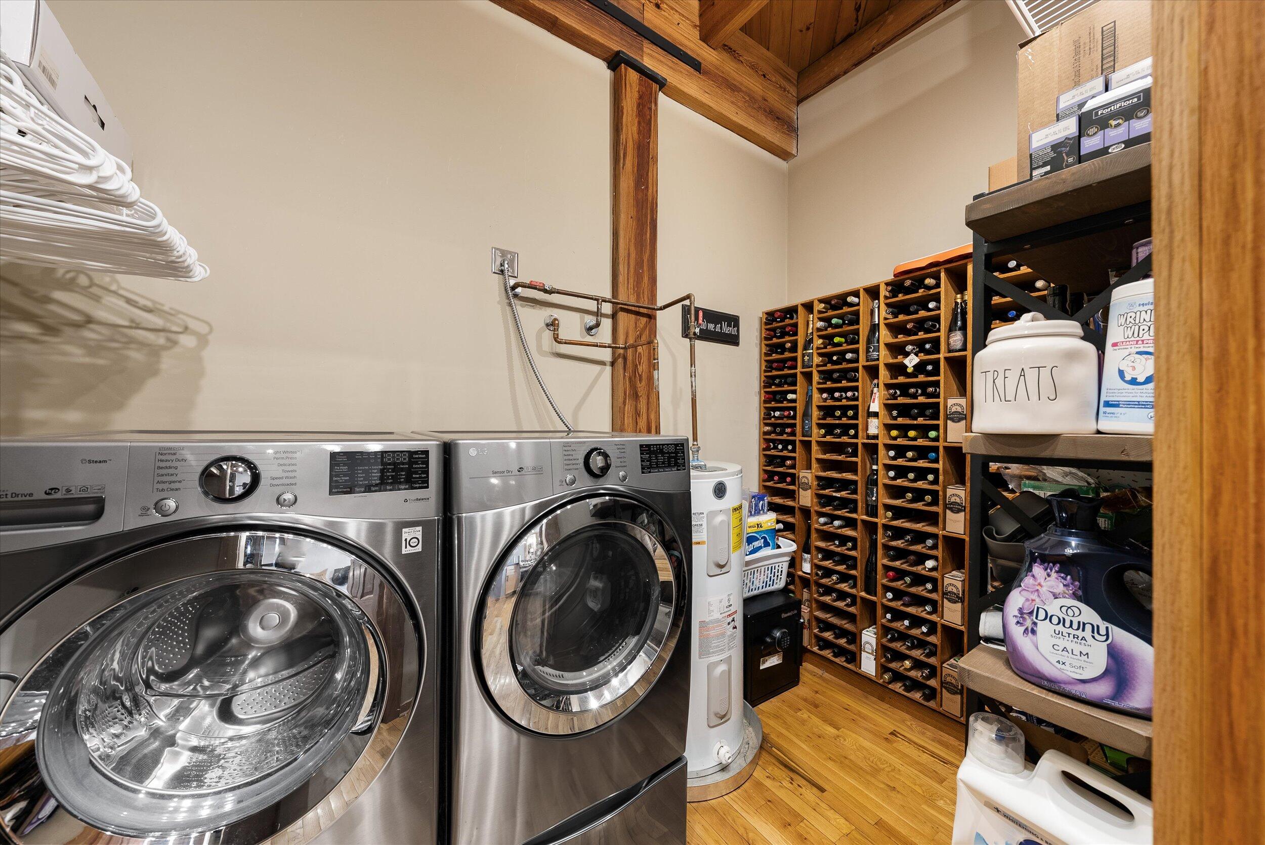 413 North 2nd Street, Unit 620 Milwaukee, WI 53203 - Photo 33 of 55 Laundry & Pantry