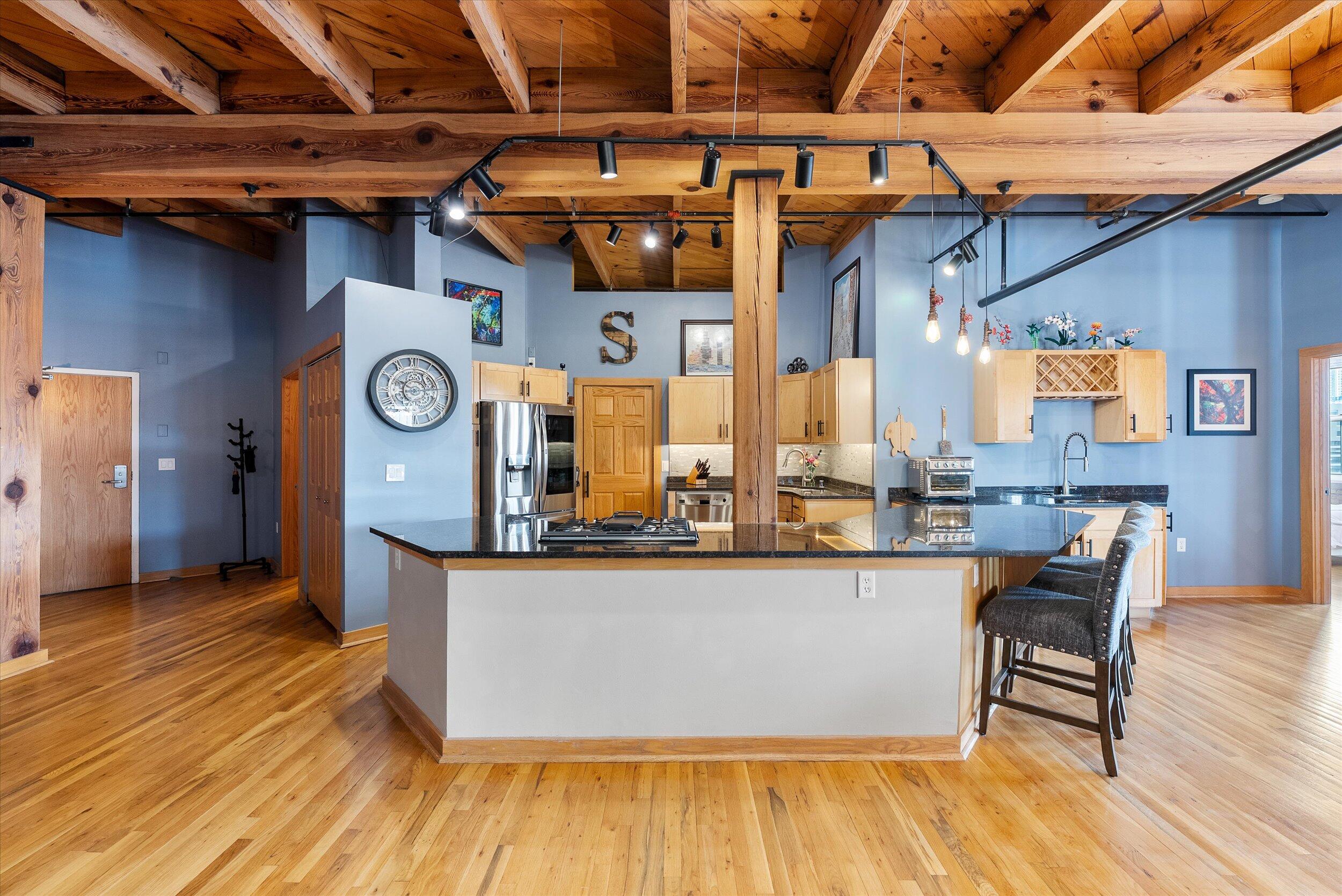 413 North 2nd Street, Unit 620 Milwaukee, WI 53203 - Photo 4 of 55 Kitchen