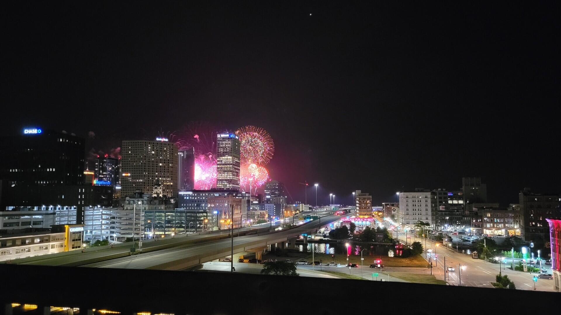 413 North 2nd Street, Unit 620 Milwaukee, WI 53203 - Photo 52 of 55 "Historical"/Seasonal Photos on Rooftop