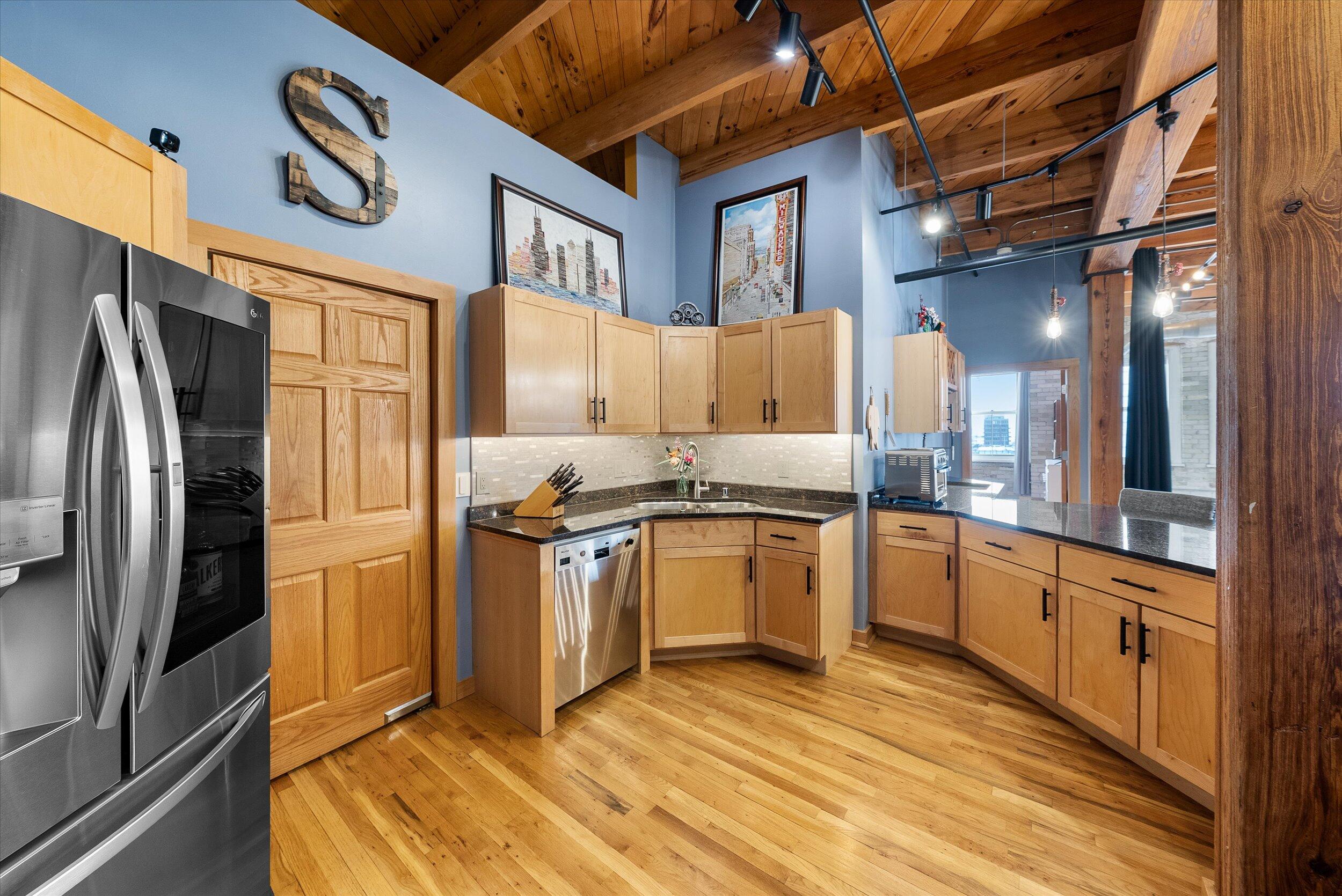 413 North 2nd Street, Unit 620 Milwaukee, WI 53203 - Photo 5 of 55 Kitchen