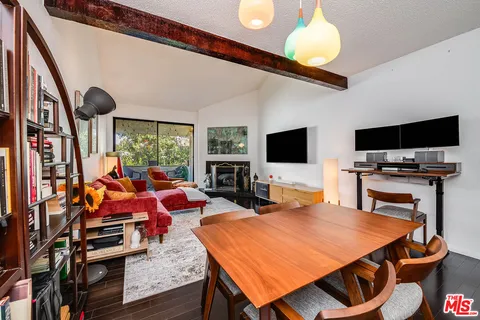$524,000 | 3480 Barham Boulevard, Unit 326, Los Angeles, CA 90068