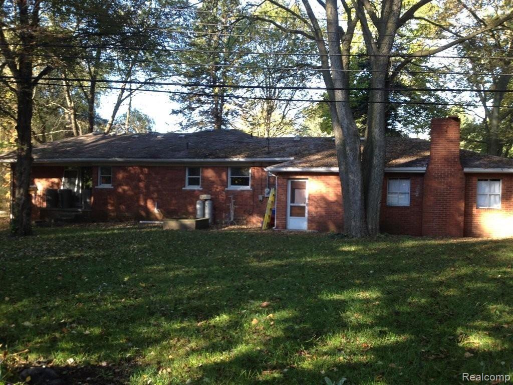 17693 Savage Road Belleville, MI 48111 - Photo 3 of 5 Savage Rear.jpg