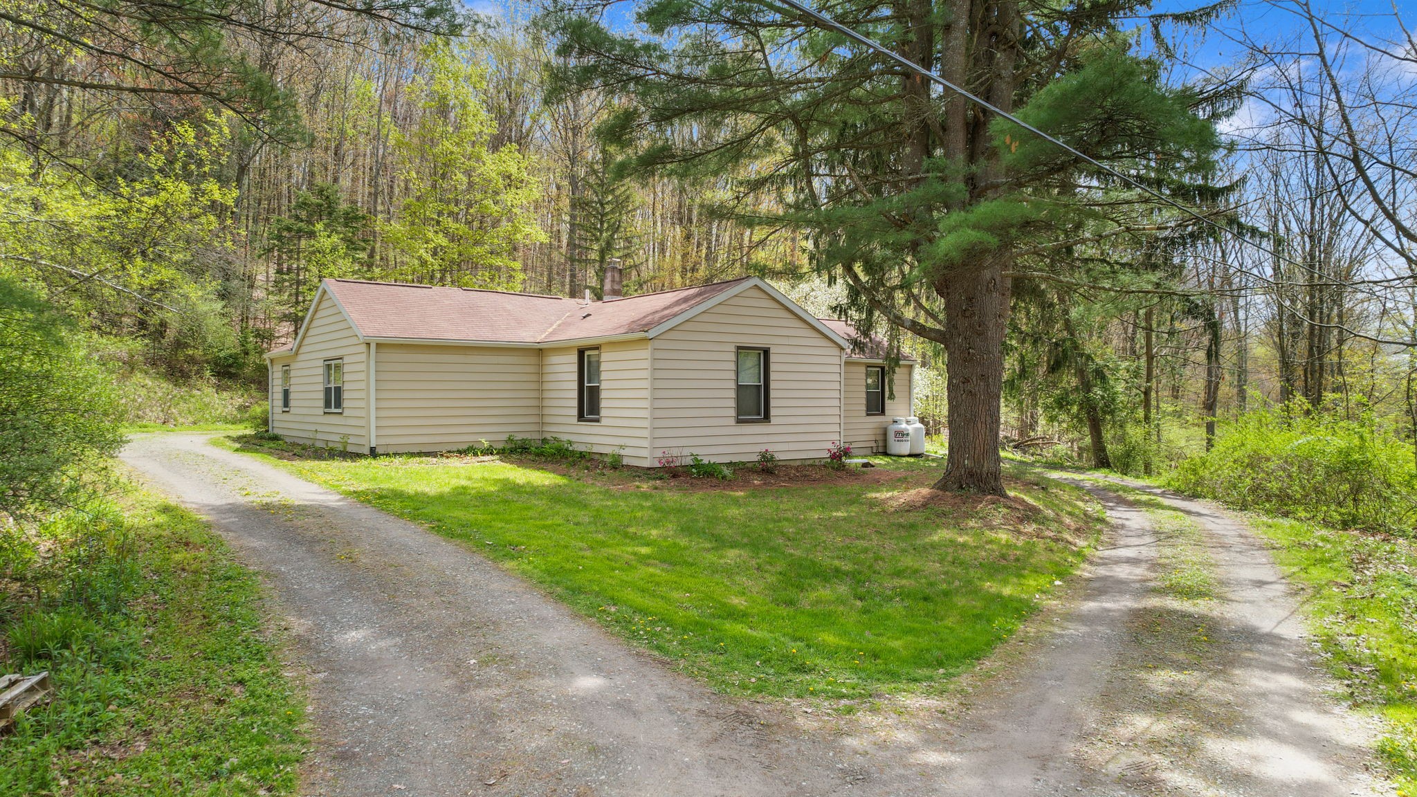 704 Powderhouse Road Vestal, NY 13850 - Photo 32 of 48
