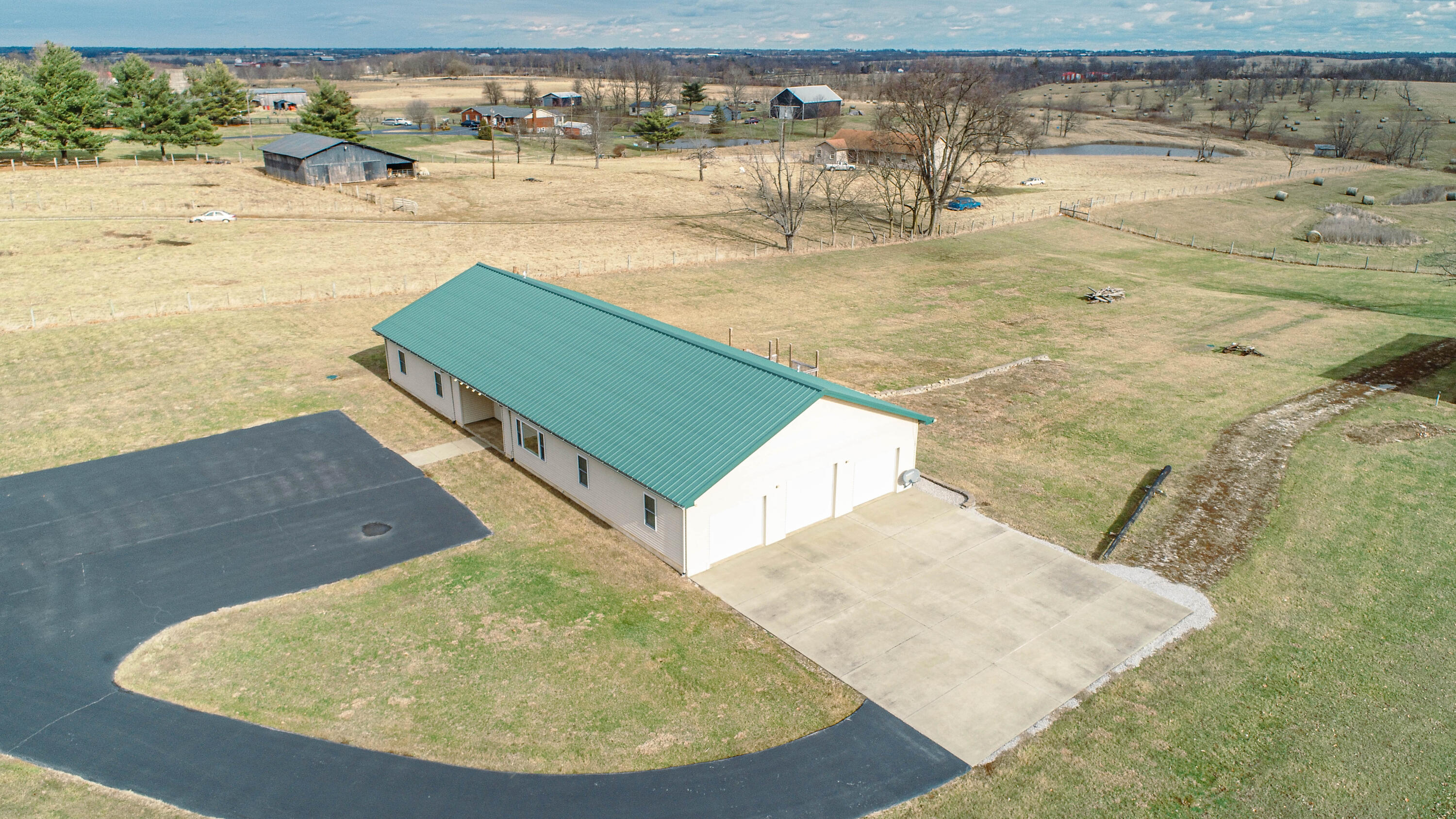 6230 Ware Road Paris, KY 40361 - Photo 3 of 55 DJI_0969