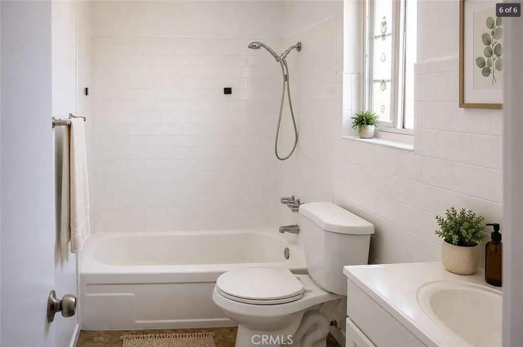 316 North Alameda, Unit F Azusa, CA 91702 - Photo 5 of 6