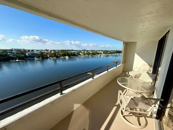 $3,500 | 3555 South Ocean Boulevard, Unit 513, South Palm Beach, FL 33480