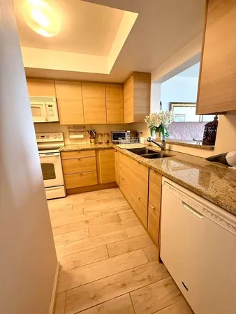 $3,500 | 3555 South Ocean Boulevard, Unit 513, South Palm Beach, FL 33480